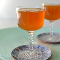 hobnobmag mini cocktail recipe wee & wry