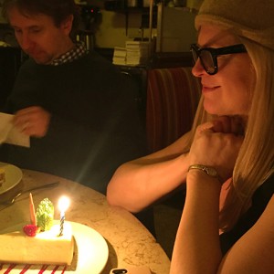 HOBNOBMAG cheesecake w candle